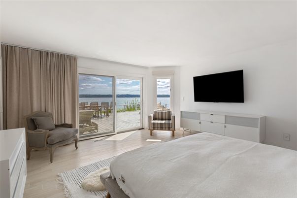 Bedroom, Interior, Water, Wood Texture Flooring