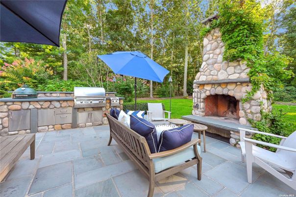 Exterior, Fireplace