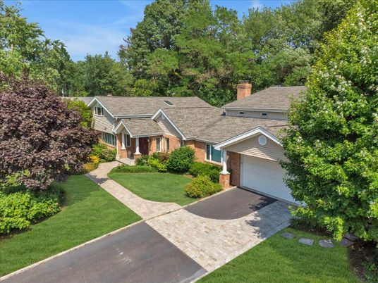 Attached, Exterior, Facade, Brick Facade, Ranch
