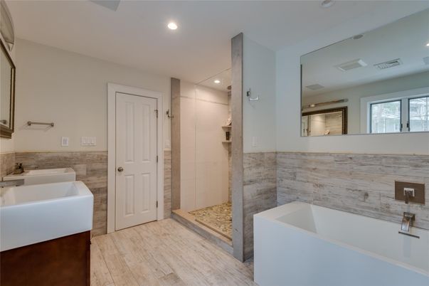 Bathroom, Free Standing Baths, Interior, Recessed Lighting, Wood Texture Flooring
