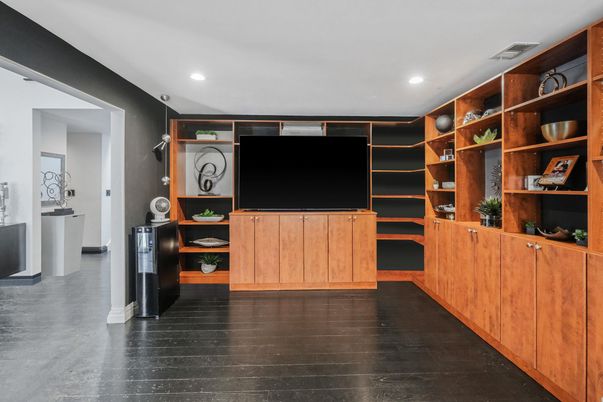 Interior, Recessed Lighting, Wood Texture Flooring