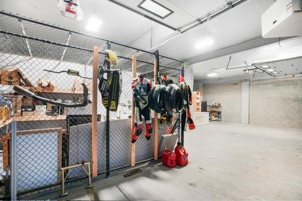Garage, Interior, Stone Walls