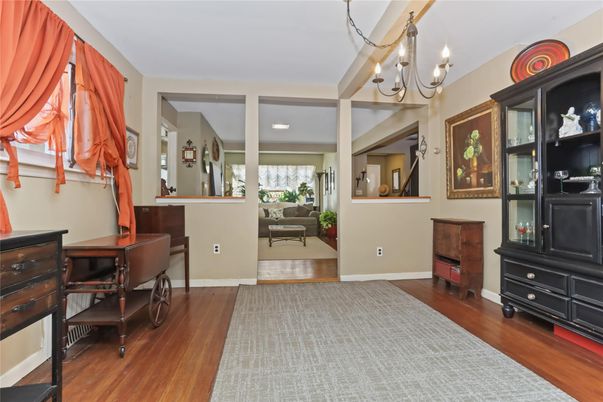 Chandelier, Dining room, Interior, Recessed Lighting, Wood Texture Flooring