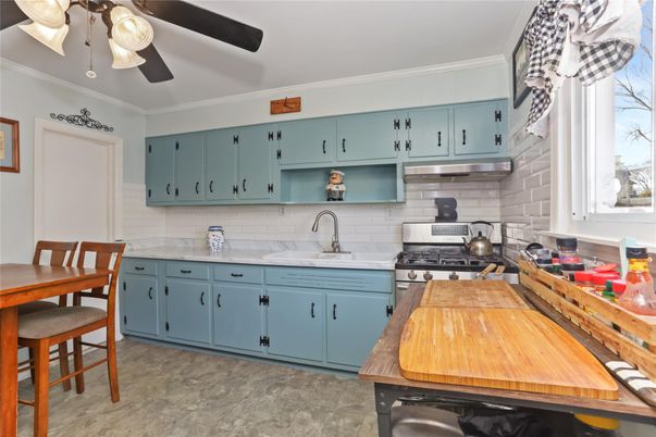 Interior, Kitchen, Stainless Steel Appliances