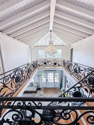 Chandelier, Interior