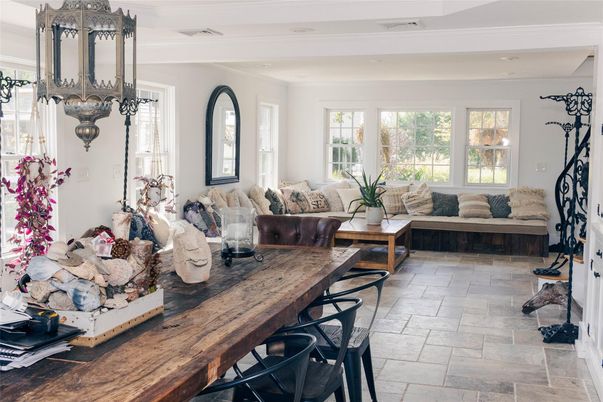 Dining room, Interior, Living room, Pendant Lights, Recessed Lighting