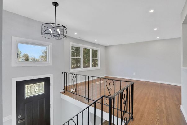 Interior, Pendant Lights, Recessed Lighting, Wood Texture Flooring