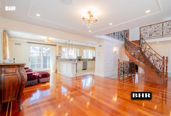 Chandelier, Interior, Kitchen, Living room, Recessed Lighting, Wood Texture Flooring