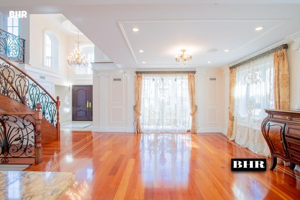 Chandelier, Interior, Recessed Lighting, Wood Texture Flooring