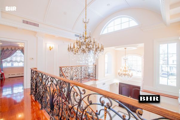 Chandelier, Interior, Wood Texture Flooring