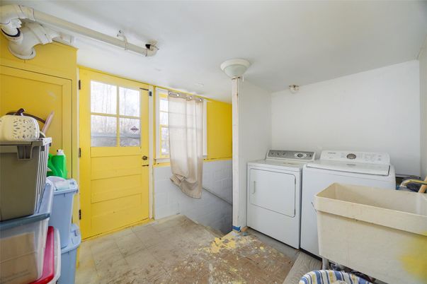 Interior, Washer