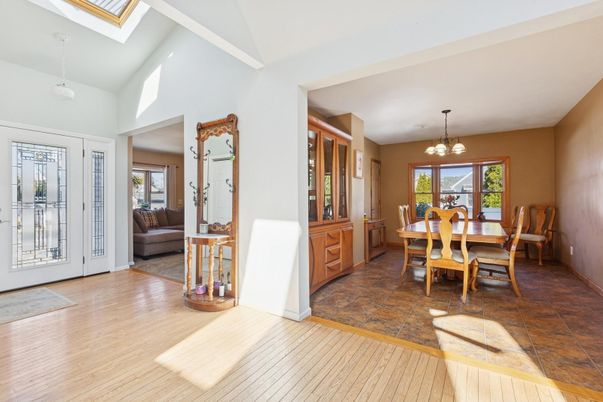 Chandelier, Dining room, Interior, Pendant Lights, Wood Texture Flooring