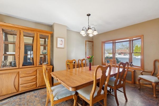 Chandelier, Dining room, Interior