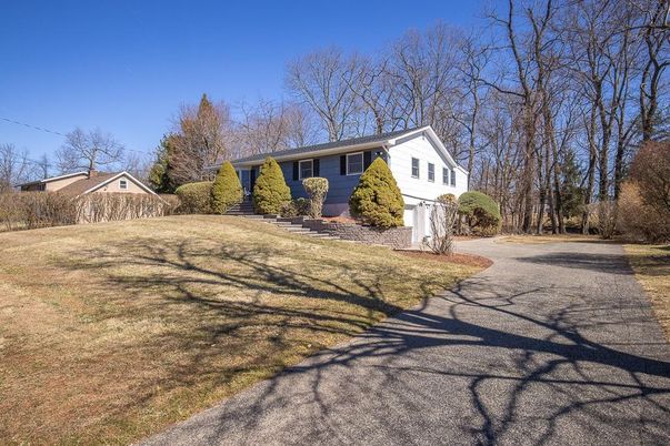 Backyard, Exterior, Facade, Cape Cod