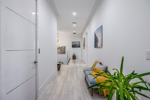 Interior, Pendant Lights, Recessed Lighting, Wood Texture Flooring