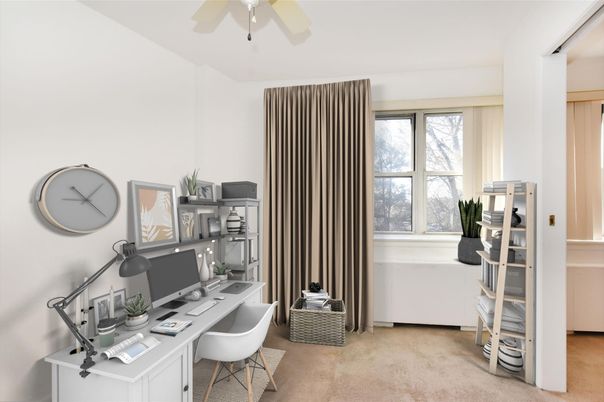 Home Office, Interior