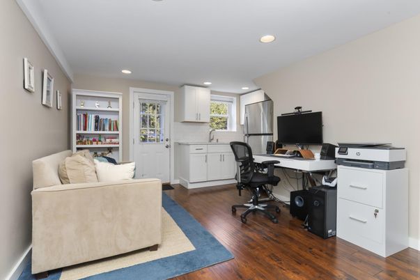 Home Office, Interior, Kitchen, Recessed Lighting, Wood Texture Flooring