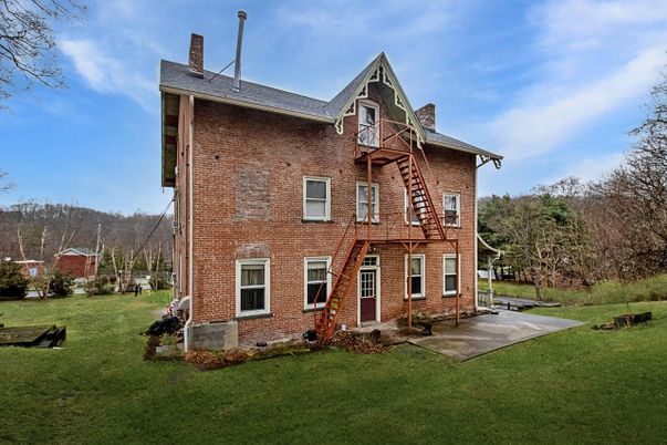 Backyard, Exterior, Facade, Brick Facade, Tudor Revival