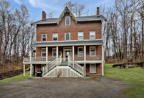 Exterior, Facade, Brick Facade, American Foursquare