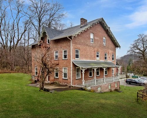 Backyard, Exterior, Facade, Brick Facade, Queen Anne Victorian