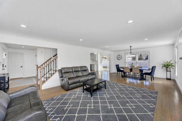 Chandelier, Dining room, Interior, Living room, Recessed Lighting, Wood Texture Flooring