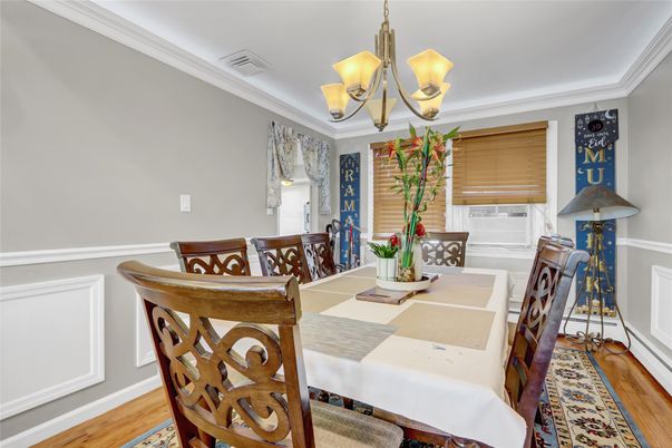 Chandelier, Dining room, Interior, Wood Texture Flooring
