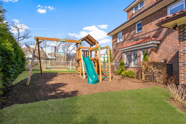 Backyard, Exterior, Playground