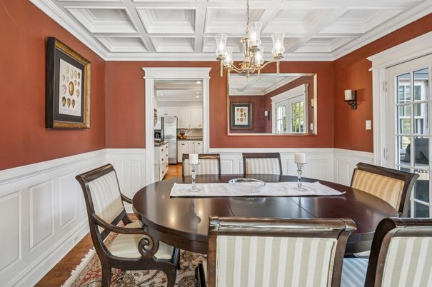 Chandelier, Dining room, Interior, Kitchen, Wood Texture Flooring