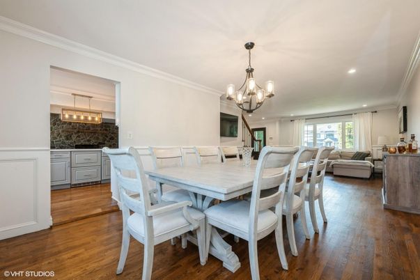 Chandelier, Dining room, Interior, Living room, Pendant Lights, Recessed Lighting, Wood Texture Flooring