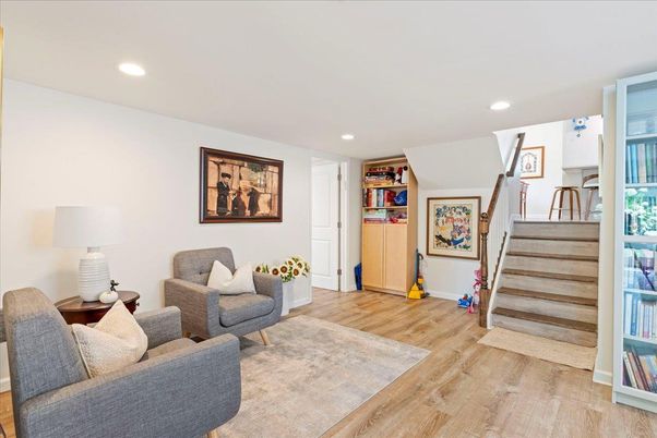 Interior, Living room, Recessed Lighting, Wood Texture Flooring