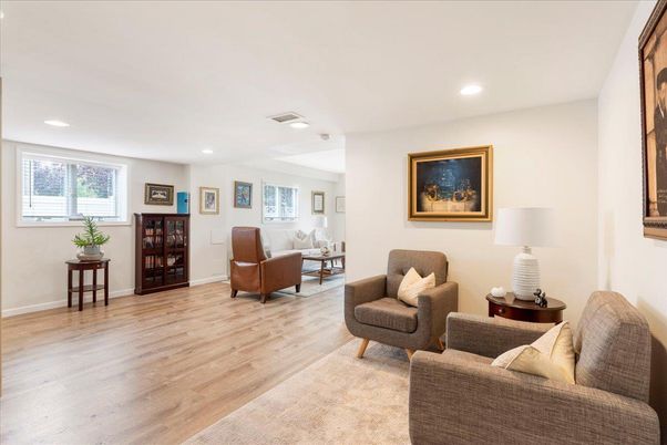 Interior, Living room, Recessed Lighting, Wood Texture Flooring