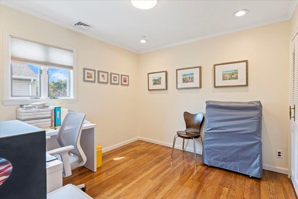 Home Office, Interior, Recessed Lighting, Wood Texture Flooring