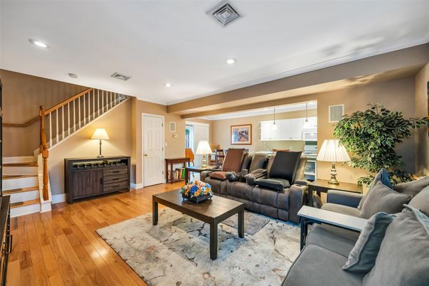 Interior, Living room, Pendant Lights, Recessed Lighting, Wood Texture Flooring