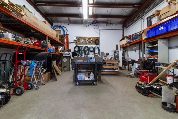 Garage, Interior