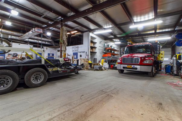 Garage, Interior