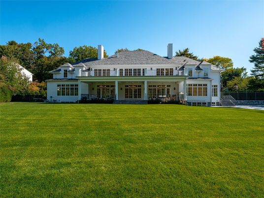 Backyard, Exterior, Facade, French Provincial