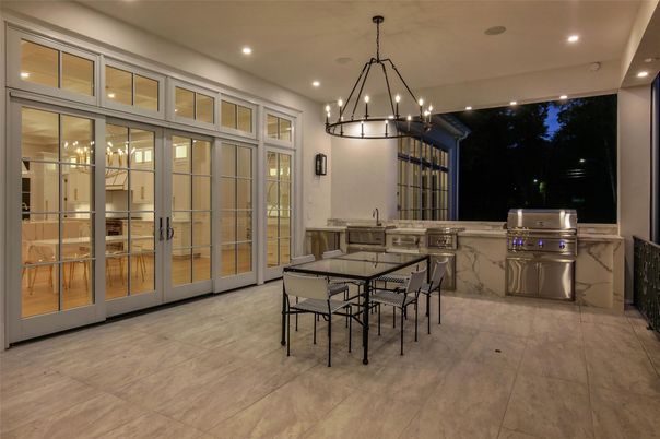 Chandelier, Dining room, Interior, Pendant Lights, Recessed Lighting