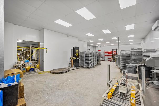 Fitness Equipment, Interior, Recessed Lighting