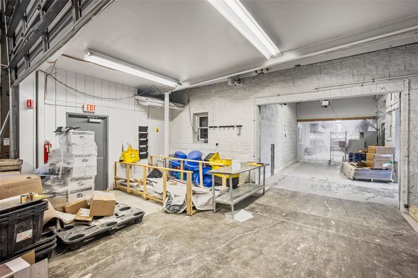 Garage, Interior, Stone Walls