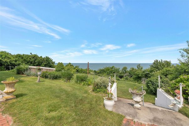 Backyard, Exterior, Water