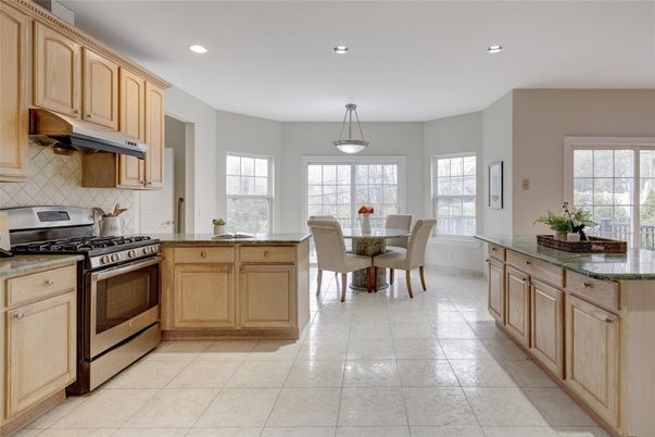 Dining room, Interior, Kitchen, Recessed Lighting