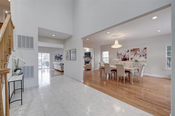 Chandelier, Dining room, Interior, Living room, Recessed Lighting, Wood Texture Flooring