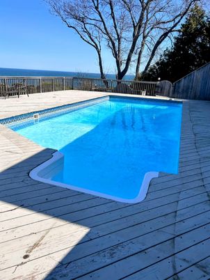 Exterior, Pool, Water