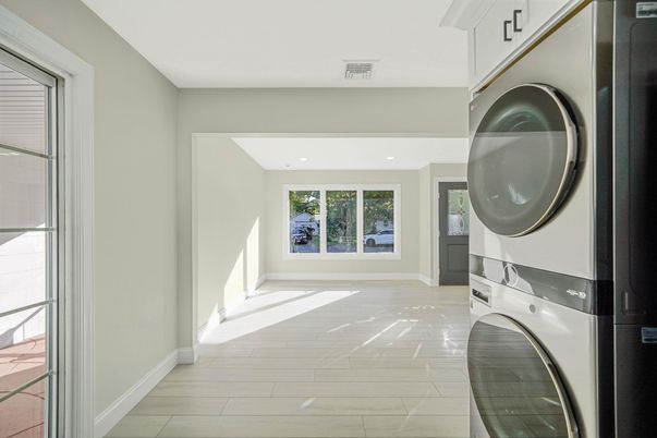 Interior, Recessed Lighting, Utility Closets, Washer