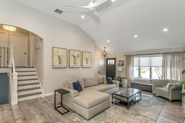 Chandelier, Interior, Living room, Recessed Lighting, Wood Texture Flooring