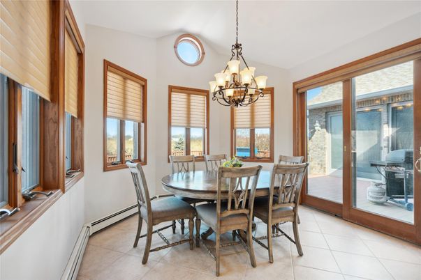 Chandelier, Dining room, Interior