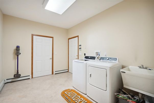 Interior, Washer