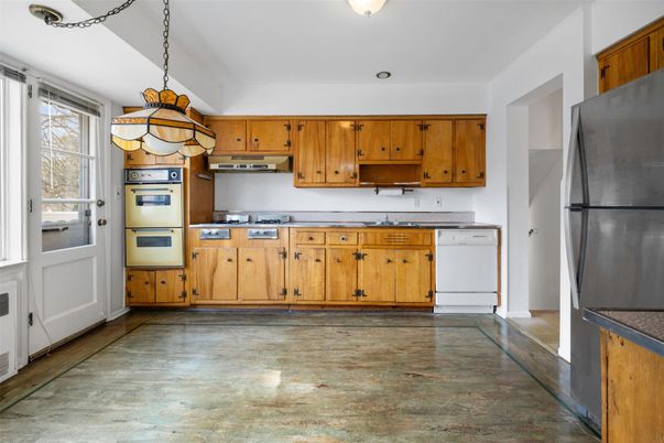 Interior, Kitchen, Pendant Lights, Wood Texture Flooring