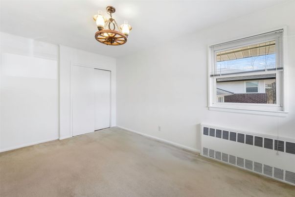 Chandelier, Empty room, Interior