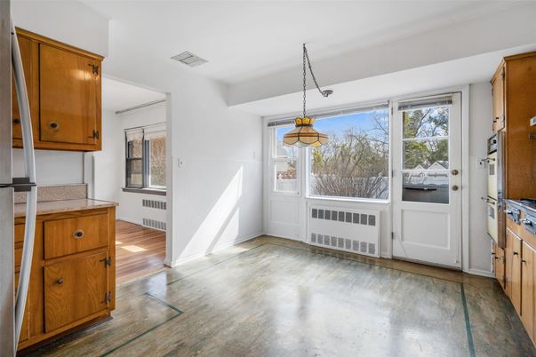 Interior, Pendant Lights, Wood Texture Flooring